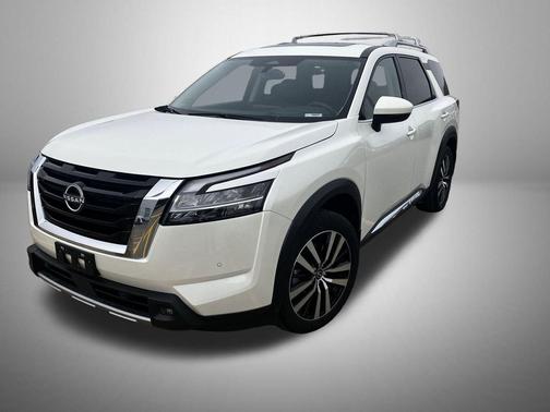 2023 Nissan Pathfinder Platinum 4WD