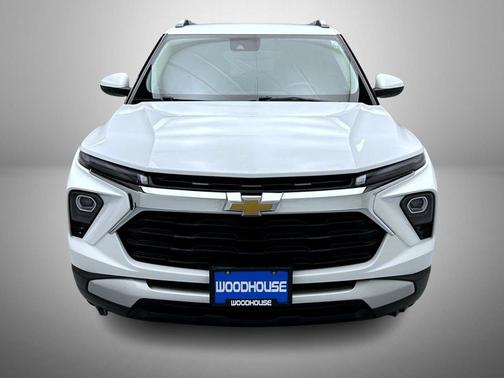 Summit White 2025 Chevrolet Trailblazer LT