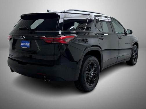 2022 Chevrolet Traverse LS