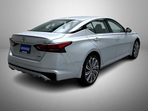 2025 Nissan Altima 2.5 SL