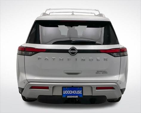 2025 Nissan Pathfinder SL 4WD