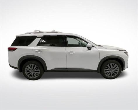 2025 Nissan Pathfinder SL 4WD