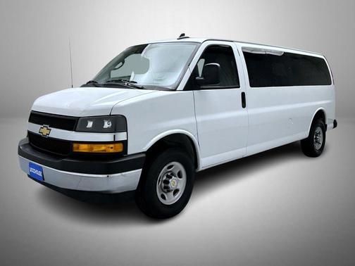 Summit White 2024 Chevrolet Express 3500 RWD 3500 Extended Wheelbase LT