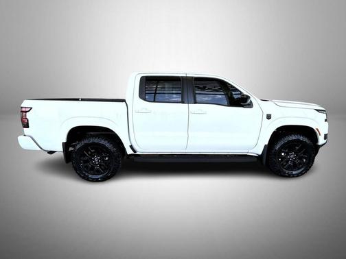 Glacier White 2026 Nissan Frontier SV