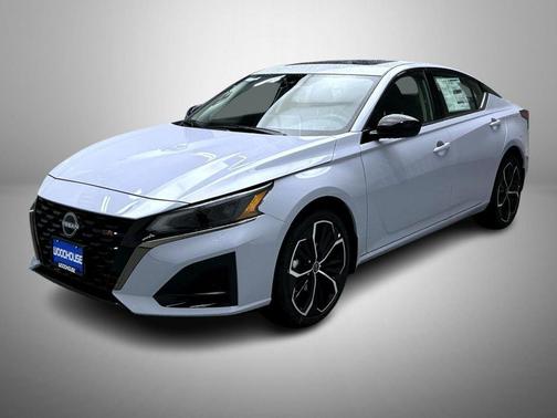 2025 Nissan Altima SR AWD