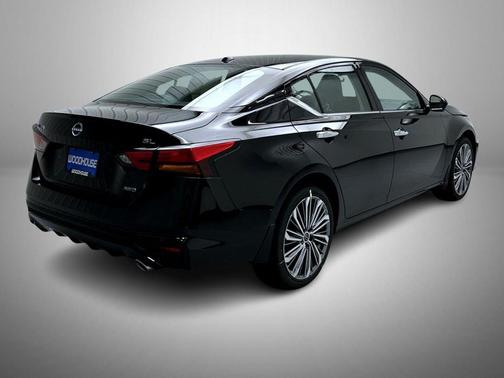 2025 Nissan Altima 2.5 SL