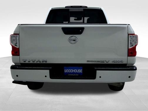 Glacier White 2021 Nissan Titan SV