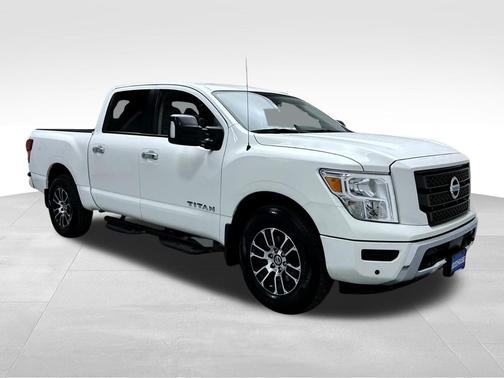 Glacier White 2021 Nissan Titan SV