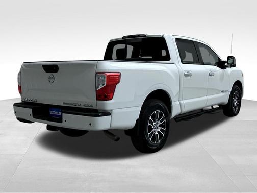 Glacier White 2021 Nissan Titan SV
