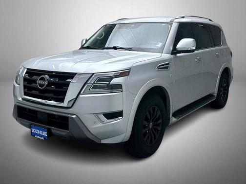 Brilliant Silver Metallic 2022 Nissan Armada SV 4WD
