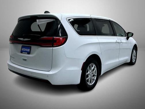 2025 Chrysler Pacifica L