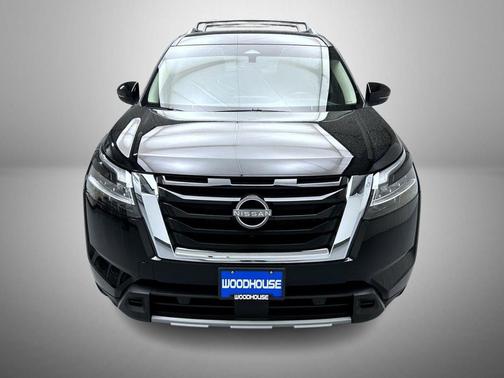 2024 Nissan Pathfinder SL 4WD