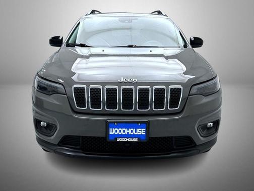 Sting-Gray Clearcoat 2022 Jeep Cherokee Latitude Lux