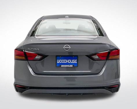 2025 Nissan Altima S FWD