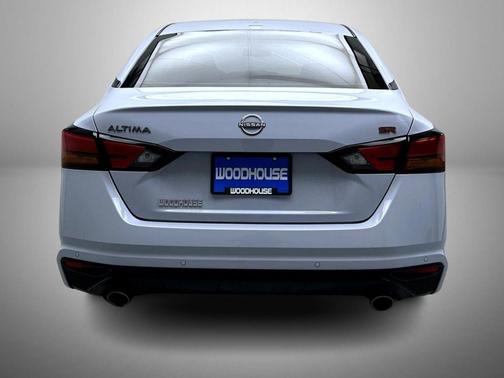 Gray Sky Pearl 2024 Nissan Altima SR FWD