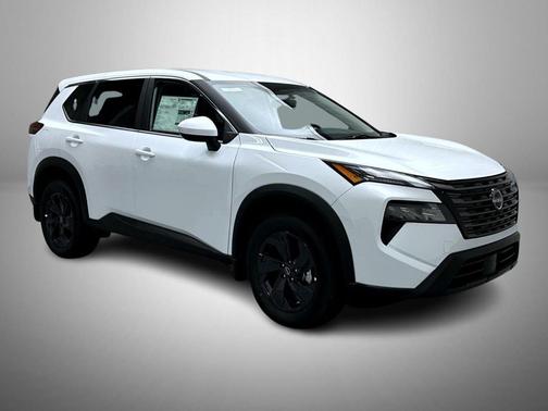Everest White Pearl Tricoat 2026 Nissan Rogue SV