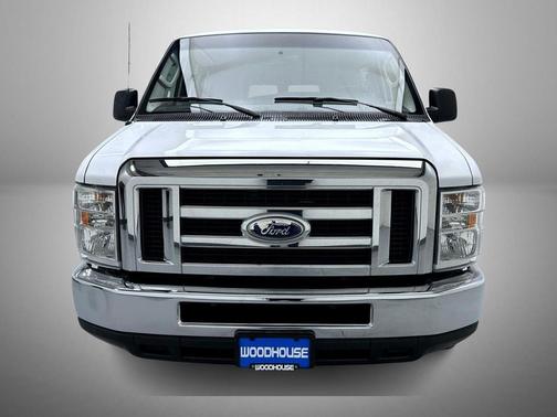 2014 Ford E350 Super Duty XLT