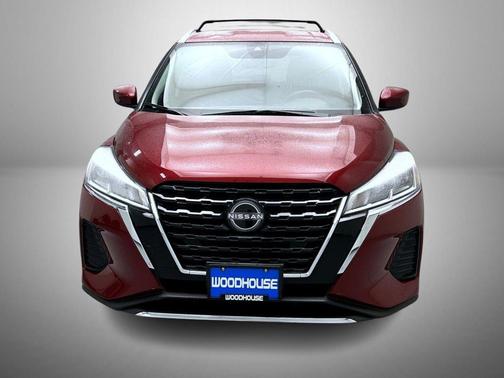 2022 Nissan Kicks SV