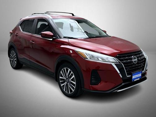 2022 Nissan Kicks SV