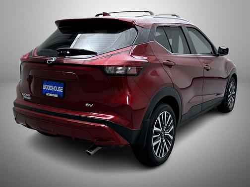 2022 Nissan Kicks SV