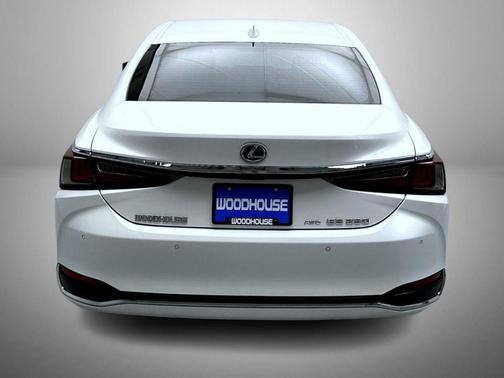 White Pearl 2021 Lexus ES 250 Base
