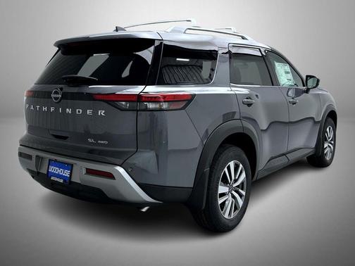 2025 Nissan Pathfinder SL 4WD