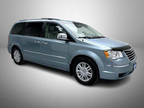 2008 Chrysler Town & Country Limited