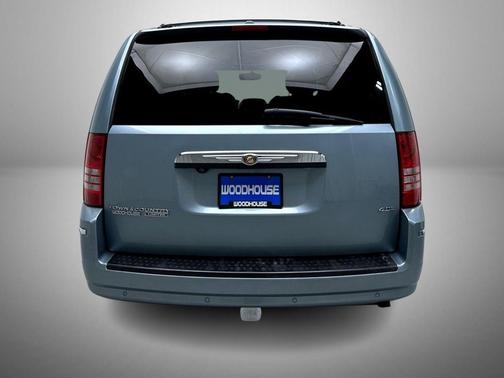 2008 Chrysler Town & Country Limited
