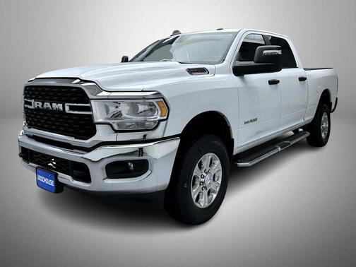 2023 RAM 2500 Big Horn Crew Cab 4x4 6'4' Box