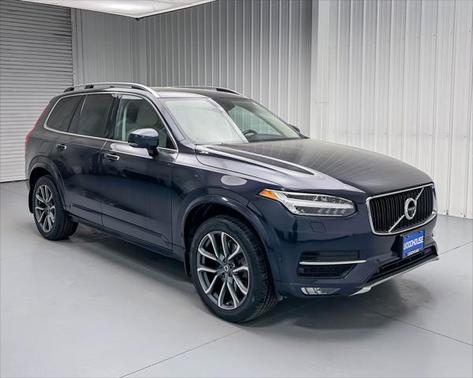2017 Volvo XC90 T6 Momentum