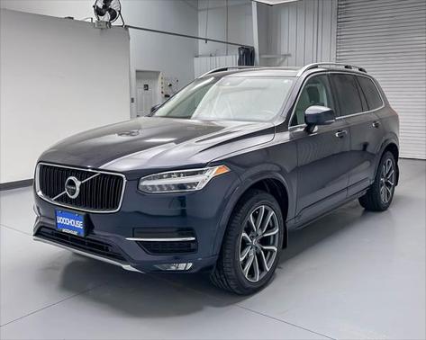 2017 Volvo XC90 T6 Momentum