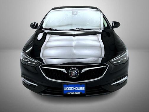 2018 Buick Regal Sportback Essence