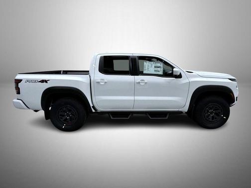 Glacier White 2026 Nissan Frontier PRO-4X