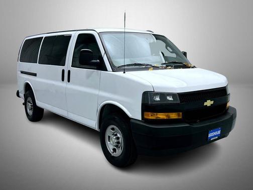 2023 Chevrolet Express 3500 RWD 3500 Regular Wheelbase LS
