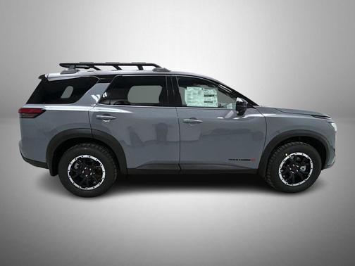 Boulder Gray/Super Black 2026 Nissan Pathfinder Rock Creek