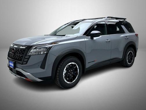 Boulder Gray/Super Black 2026 Nissan Pathfinder Rock Creek