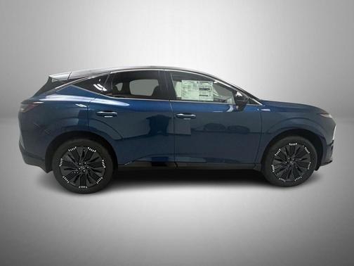 Aurora Blue Pearl Metallic/Super Black 2026 Nissan Murano Platinum