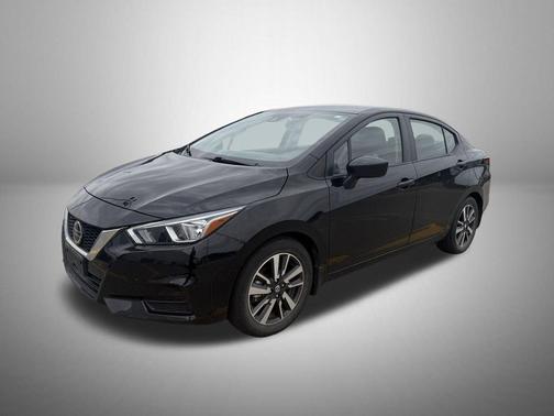 Super Black Metallic 2022 Nissan Versa 1.6 SV