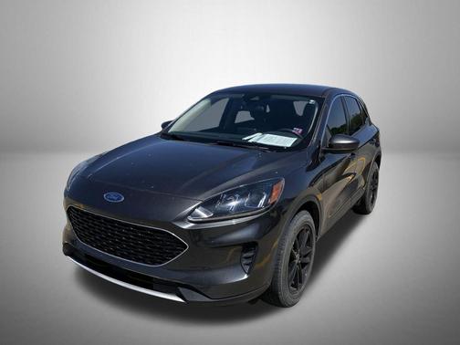 Magnetic Metallic 2020 Ford Escape SE