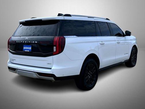 White 2025 Ford Expedition Max Platinum