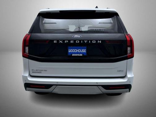White 2025 Ford Expedition Max Platinum
