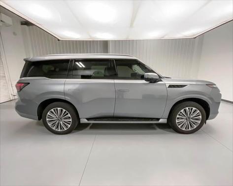 2025 INFINITI QX80 SENSORY AWD