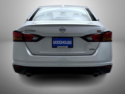 2025 Nissan Altima SR AWD