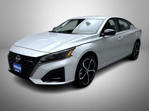 2025 Nissan Altima SR AWD