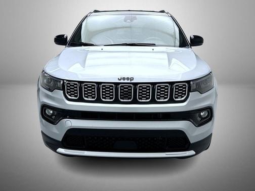Silver Zynith Metallic Clearcoat 2025 Jeep Compass Limited