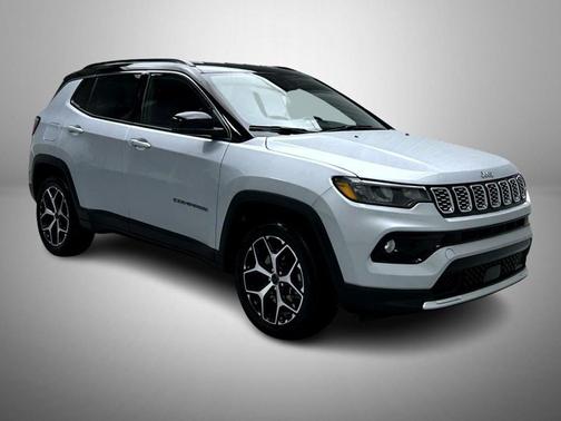 Silver Zynith Metallic Clearcoat 2025 Jeep Compass Limited