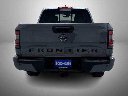 Boulder Gray Pearl 2026 Nissan Frontier SV