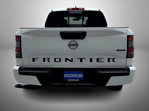 Glacier White 2026 Nissan Frontier SV