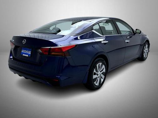 2022 Nissan Altima S FWD