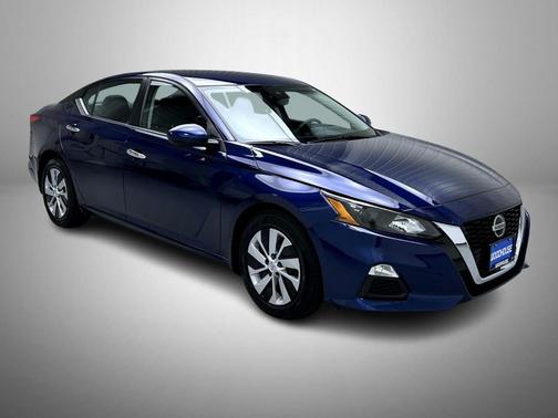 2022 Nissan Altima S FWD